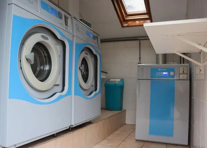 Tranquil Forest By A Pond In Veluwe, Sleeps 4 *