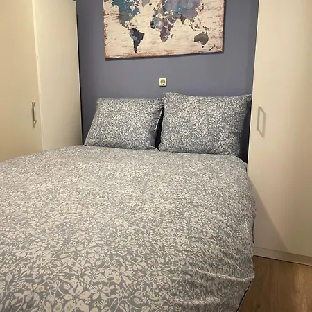 Tranquil Forest By A Pond In Veluwe, Sleeps 4 Doornspijk